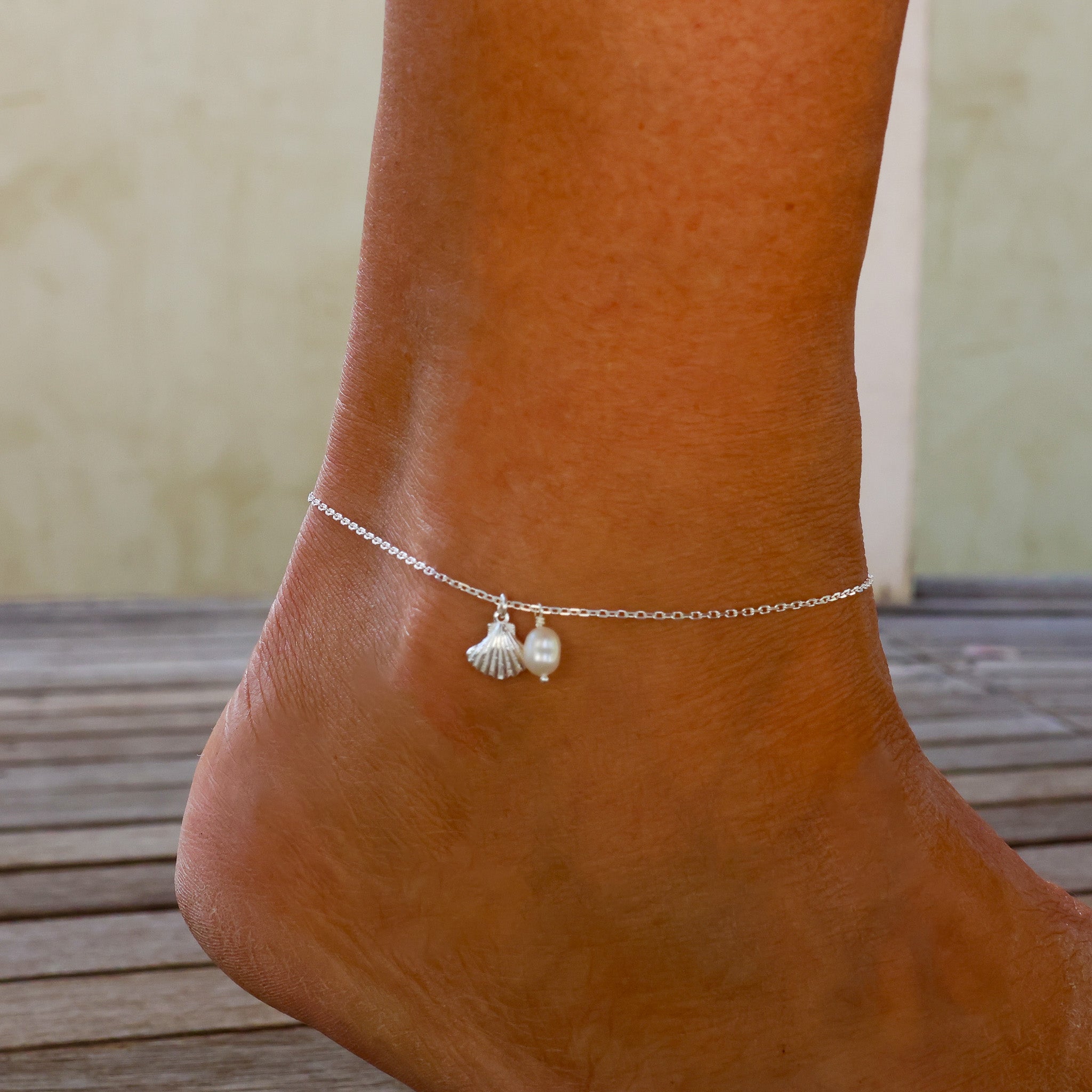 Beach Love Shell Pearl Anklet Silver by Lush Designs Jewellery featuring a sterling silver seashell charm, white freshwater pearl drop, delicate adjustable chain and LUSH tag 