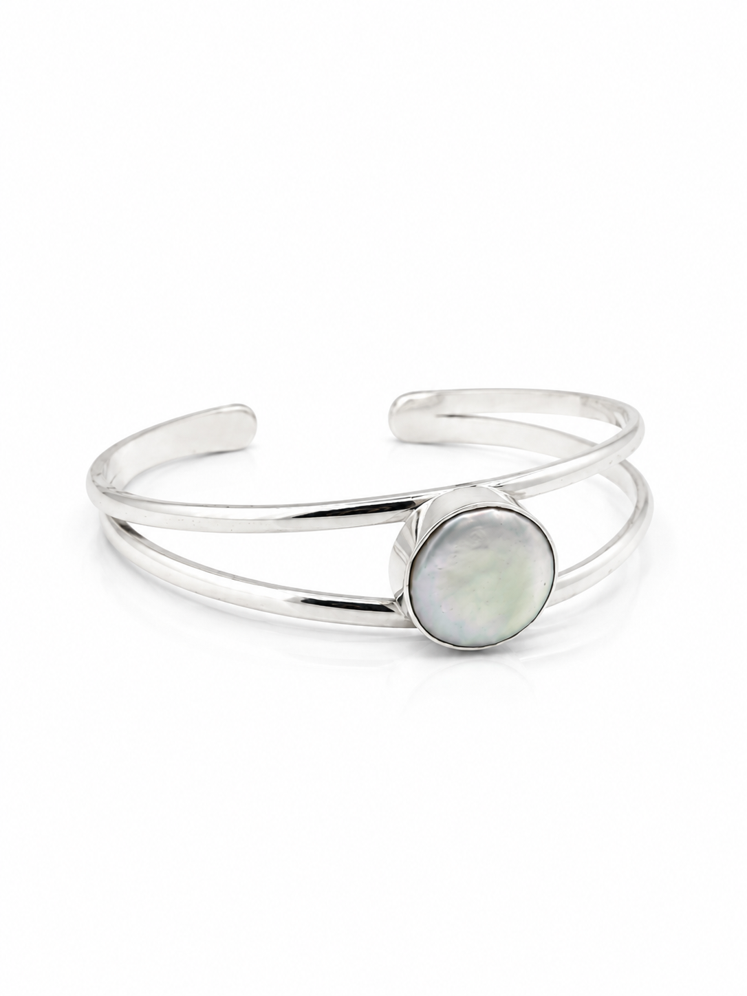 Bezel pearl silver cuff