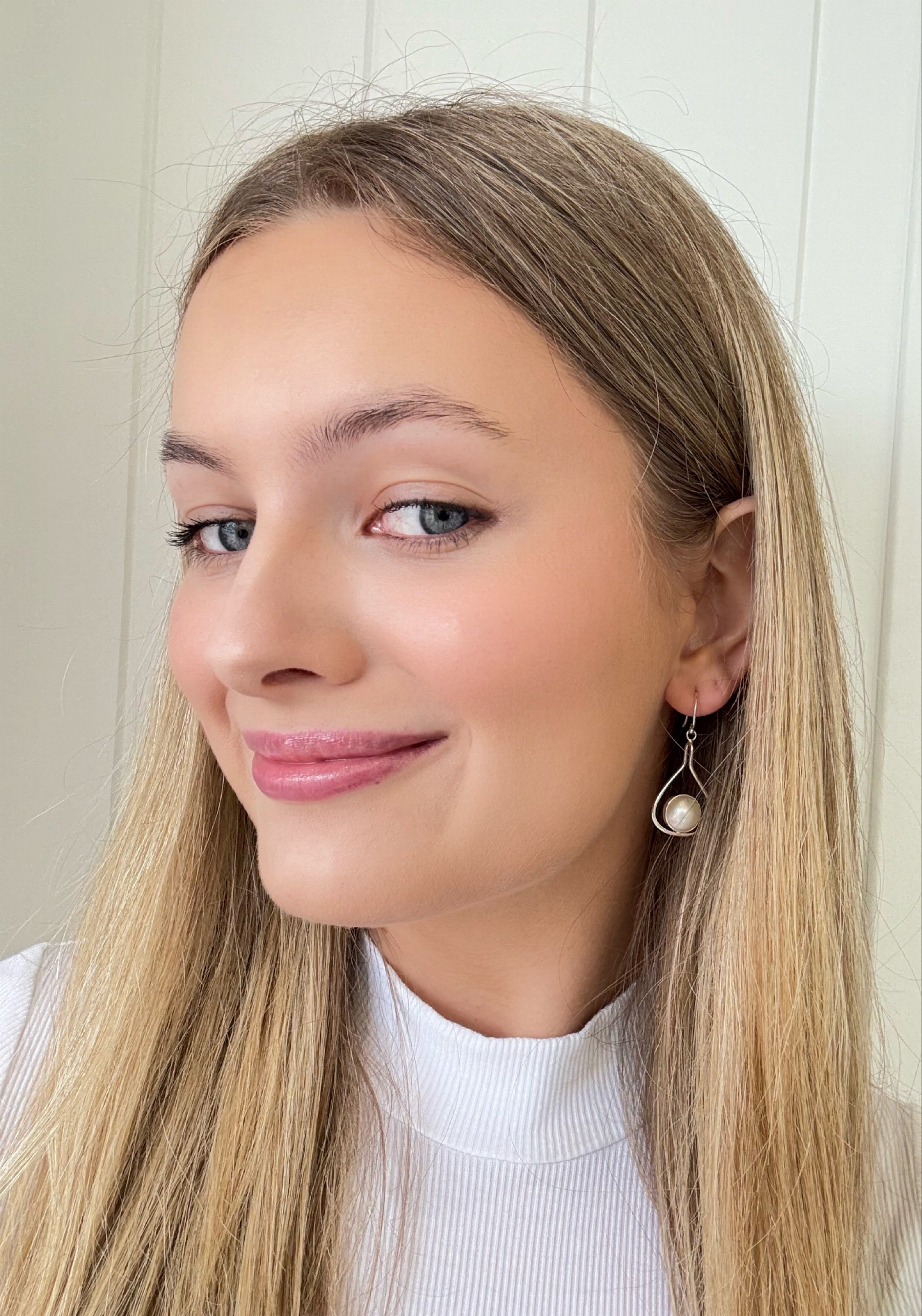 White mabe pearl hook silver earrings 