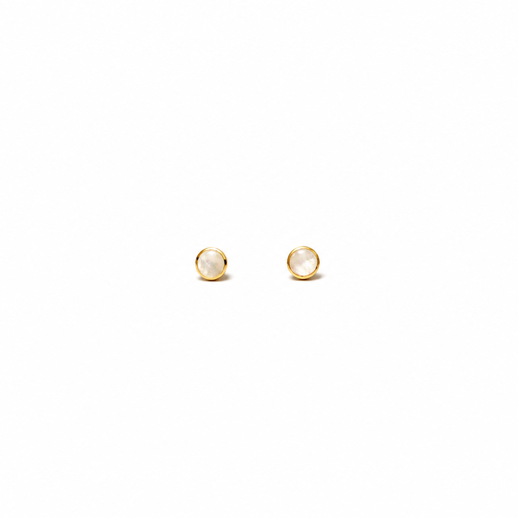 3mm round mother of pearl stud earrings in gold vermeil on white background 
