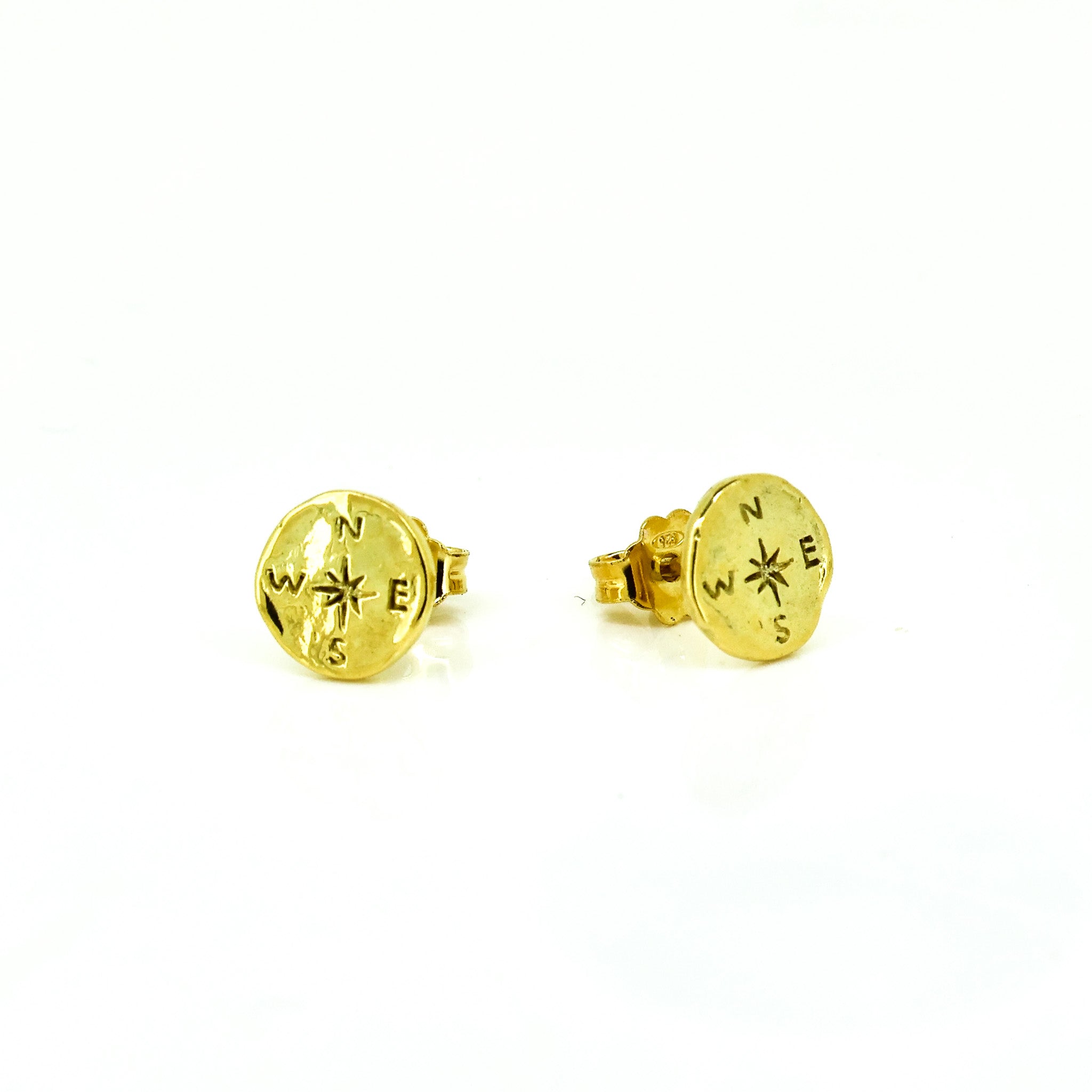 Compass stud earrings in gold vermeil over 925 sterling silver
