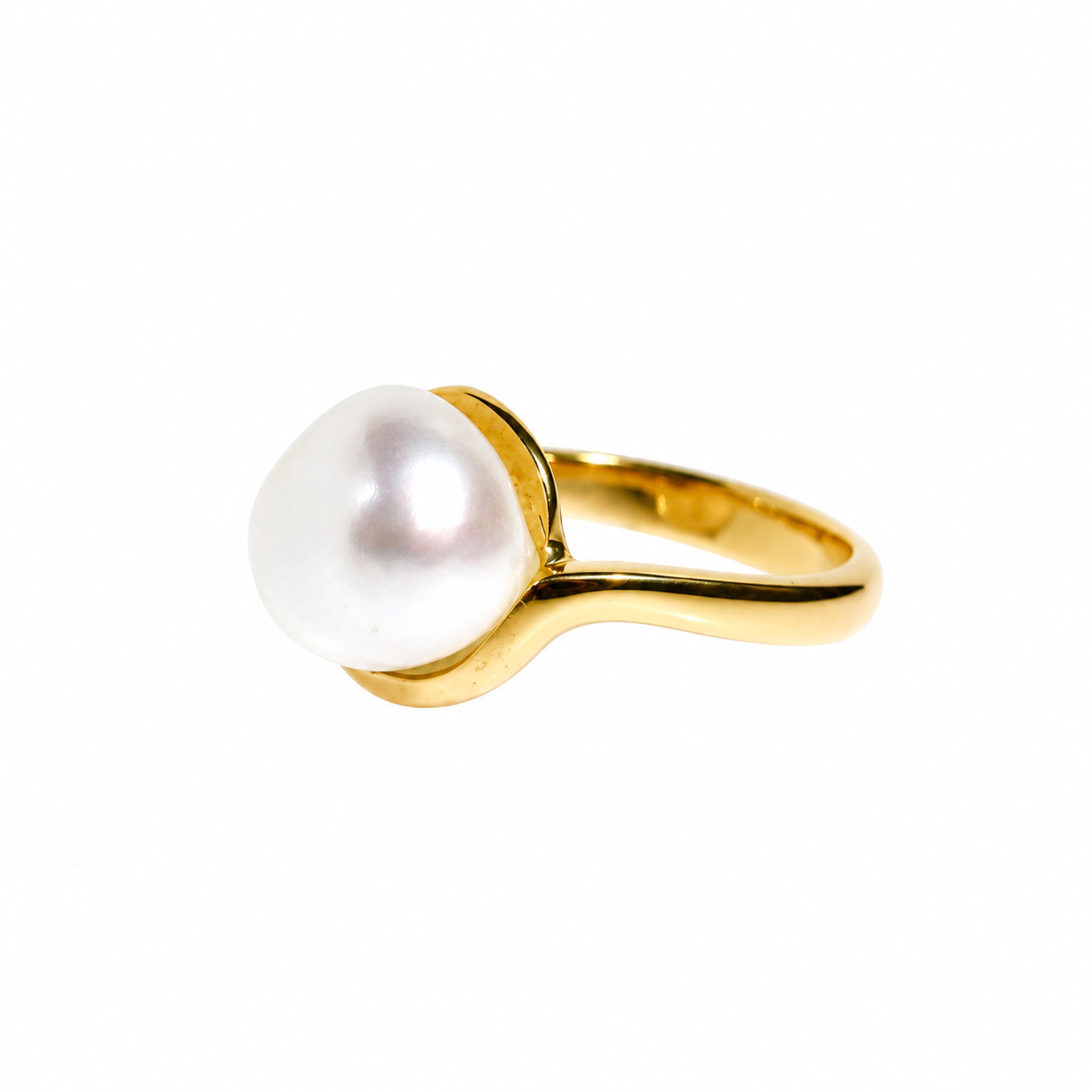 Keshi Embrace Pearl Ring Gold crafted in gold vermeil over 925 sterling silver with genuine keshi pearl