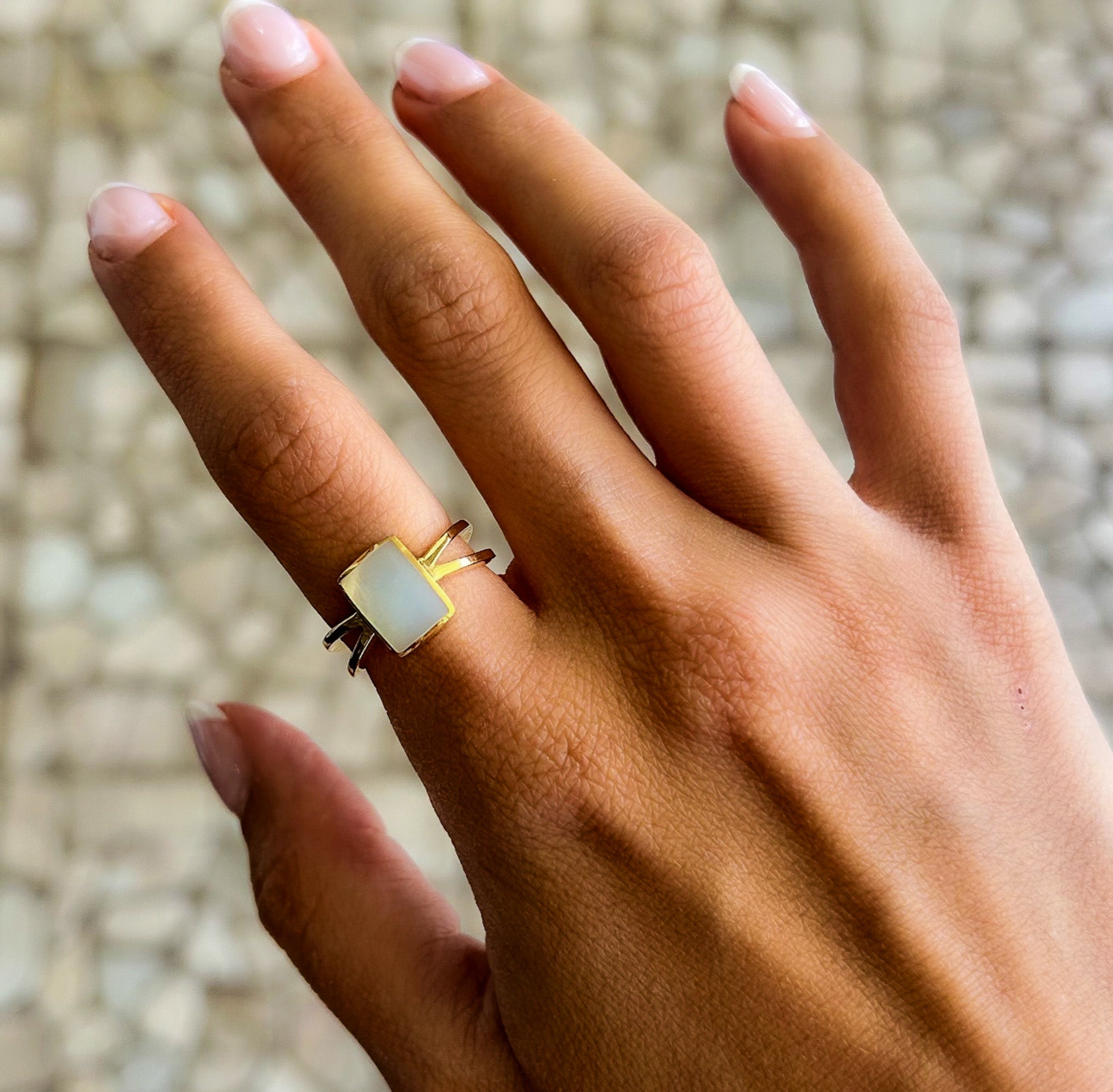 Rectangle mother of pearl ring gold