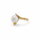 gold ring with freshwater pearl designed in broome western austraia by Lush designs jewellery