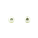 Pair of white pearl 7mm stud earrings