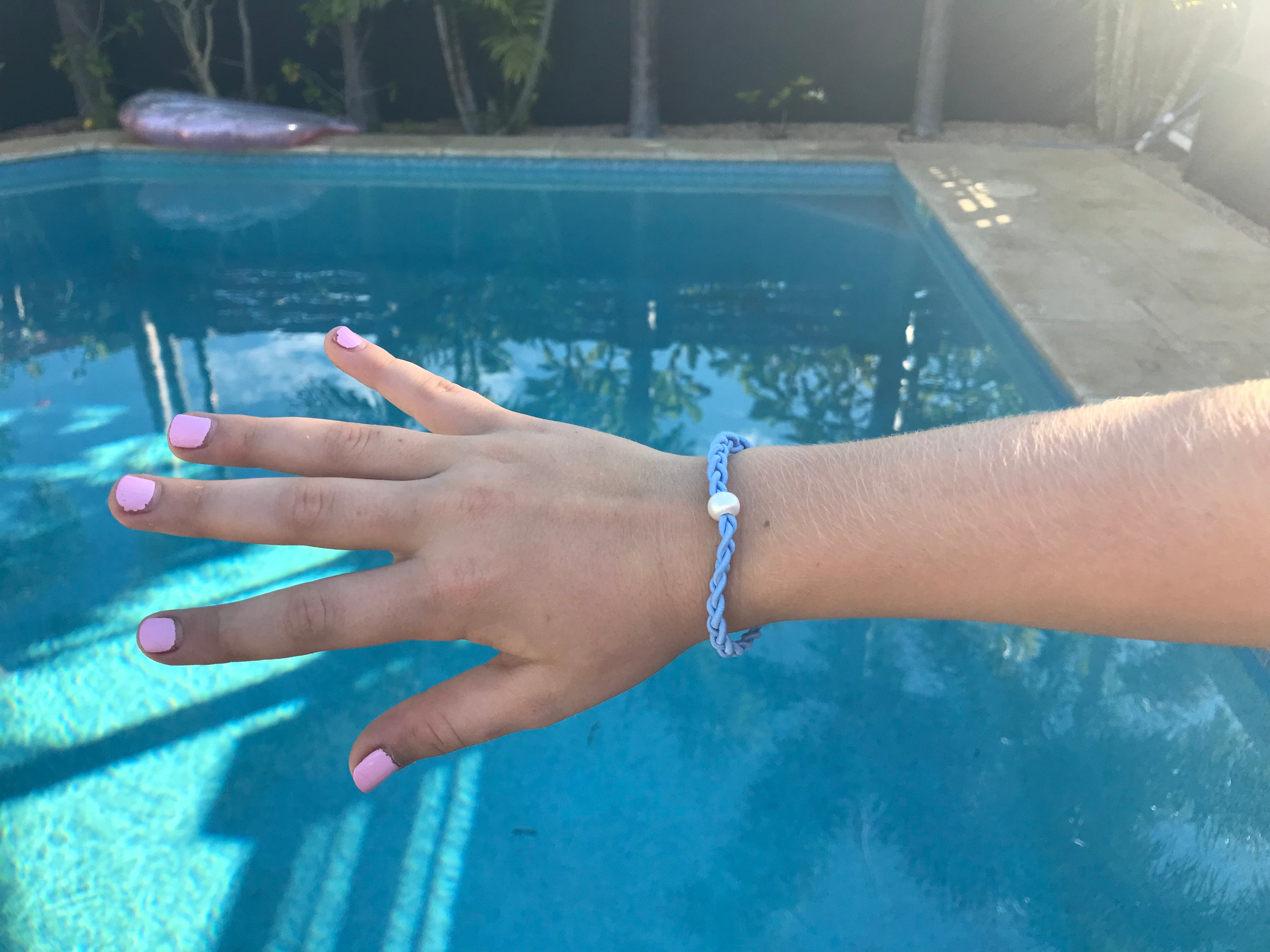 Girls pearl bracelet 