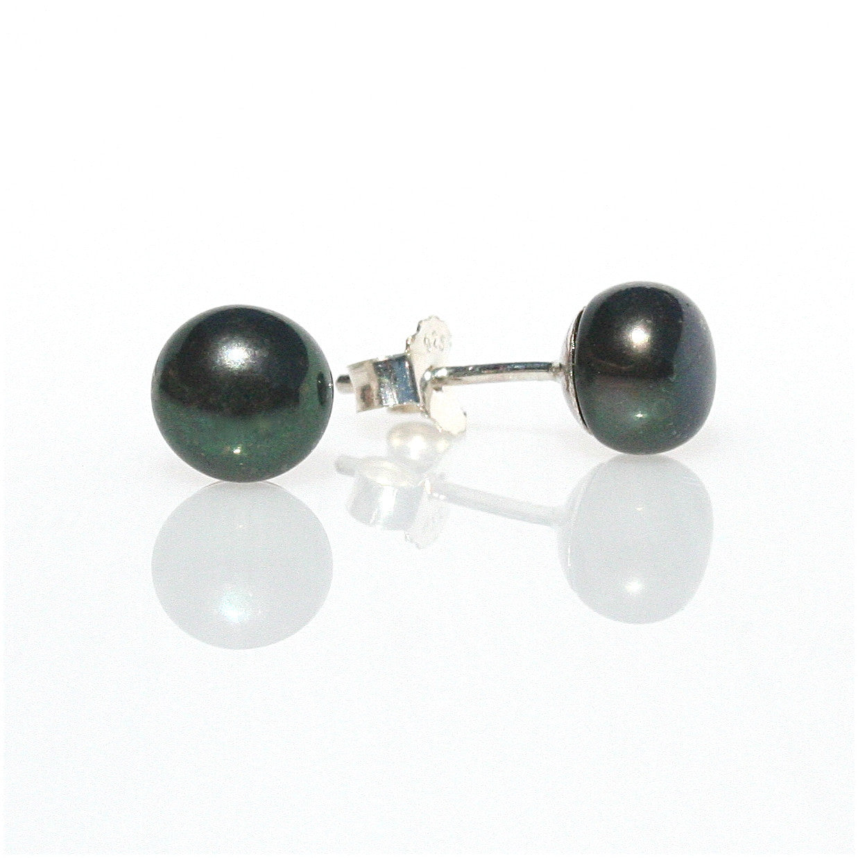 Black Pearl studs