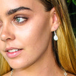 Dew drop Mother of pearl medium hook earrings silver 