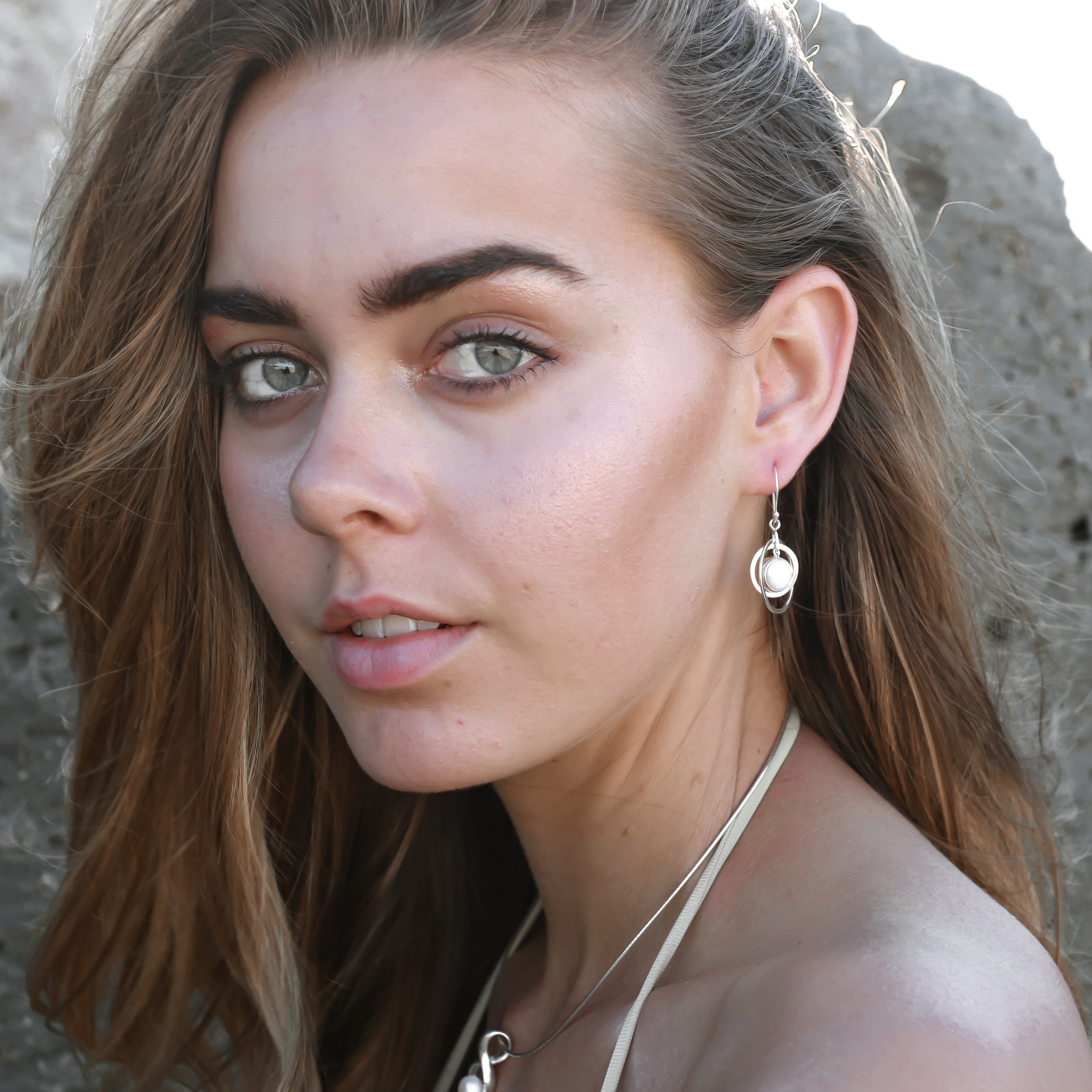 ladies pearl earrings