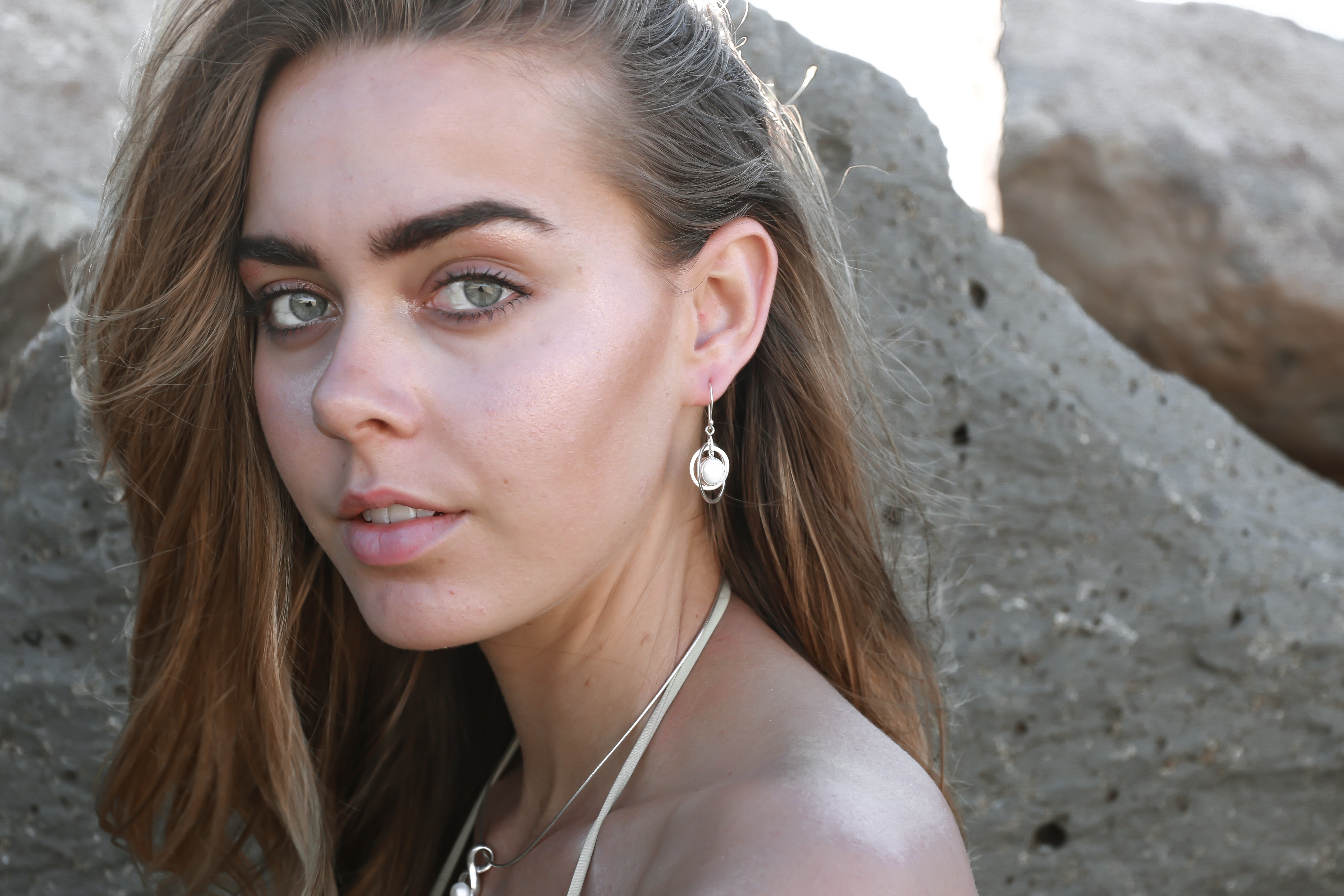 ladies pearl earrings