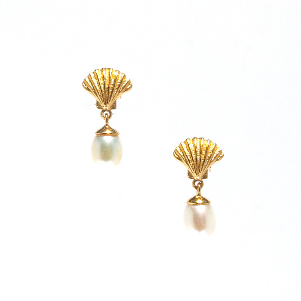 Shell Pearl Studs Gold crafted in premium gold vermeil over sterling silver featuring genuine freshwater pearls with detailed coastal shell designs.