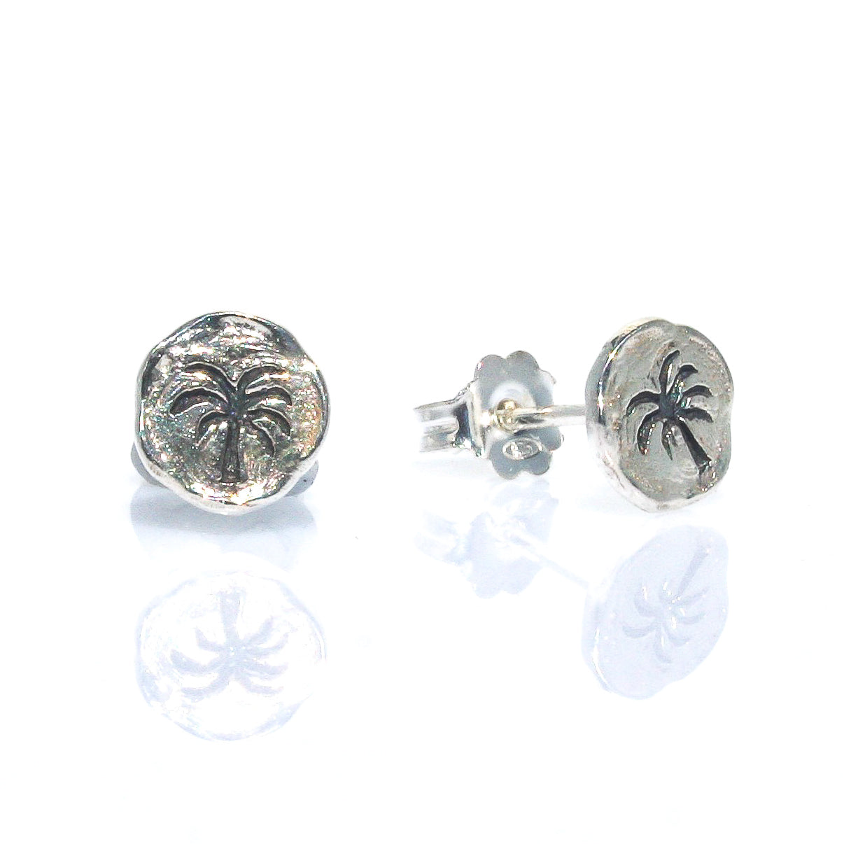 palm tree studs in oxide silver 