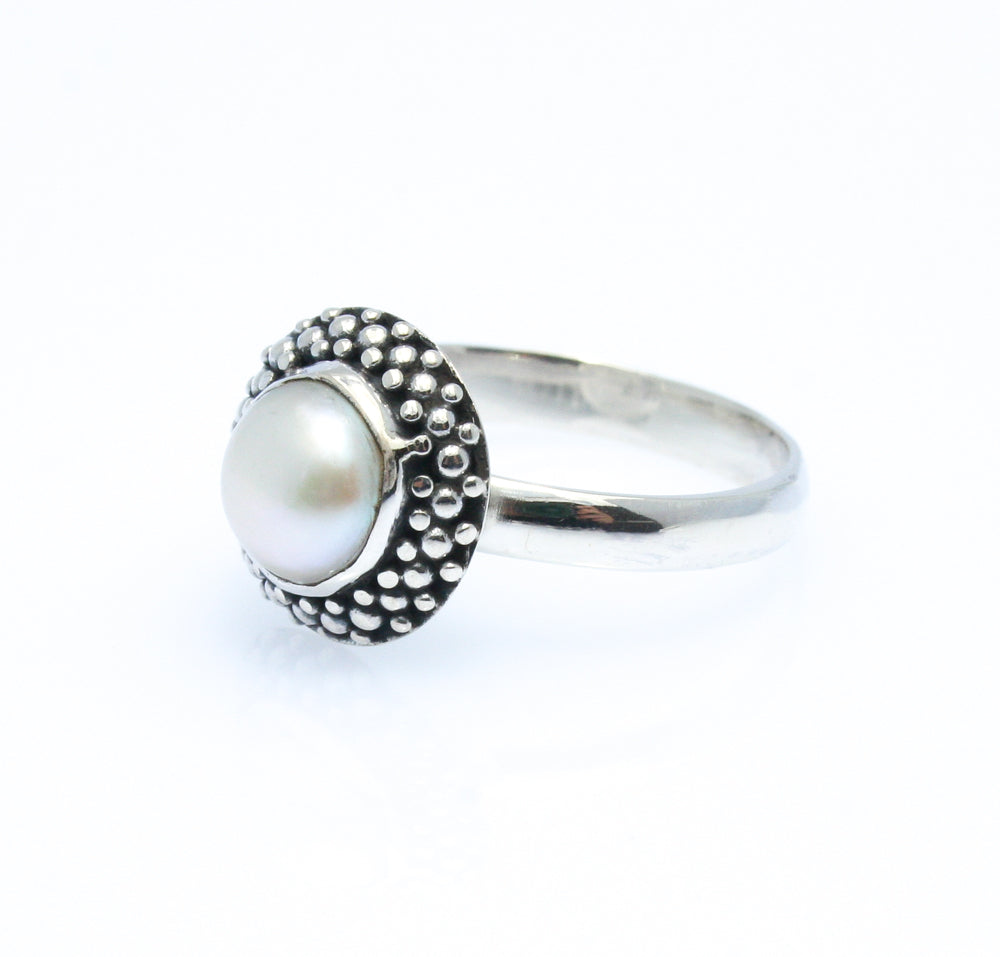 Vintage inspired pearl silver ring