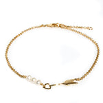 Pearl Tide Arrow anklet in gold vermeil with freshwater pearls